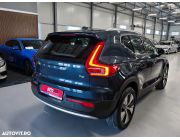 Volvo XC 40 T2 AT8 Momentum Benzina