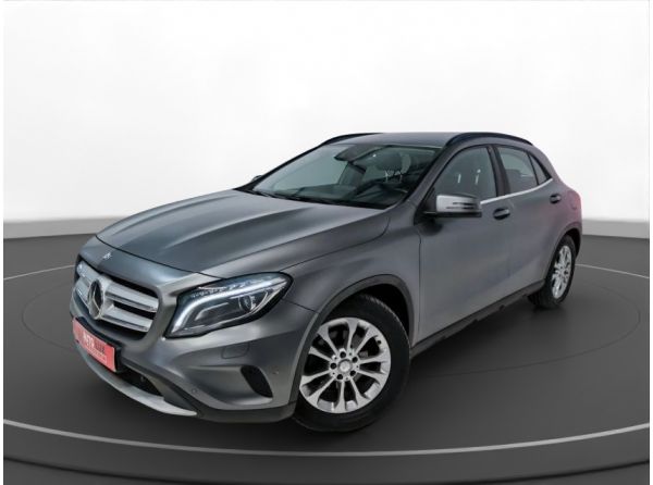 Mercedes-Benz GLA 220 d 4Matic 7G-DCT