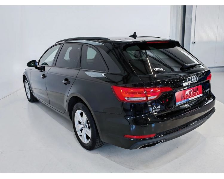 Audi A4 Avant 30 TDI S tronic