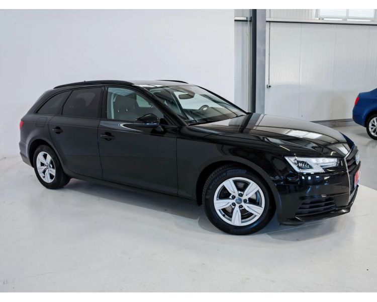 Audi A4 Avant 30 TDI S tronic