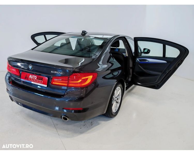 BMW Seria 5 530e Aut.