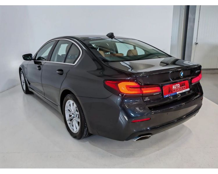 BMW Seria 5 530e Aut.