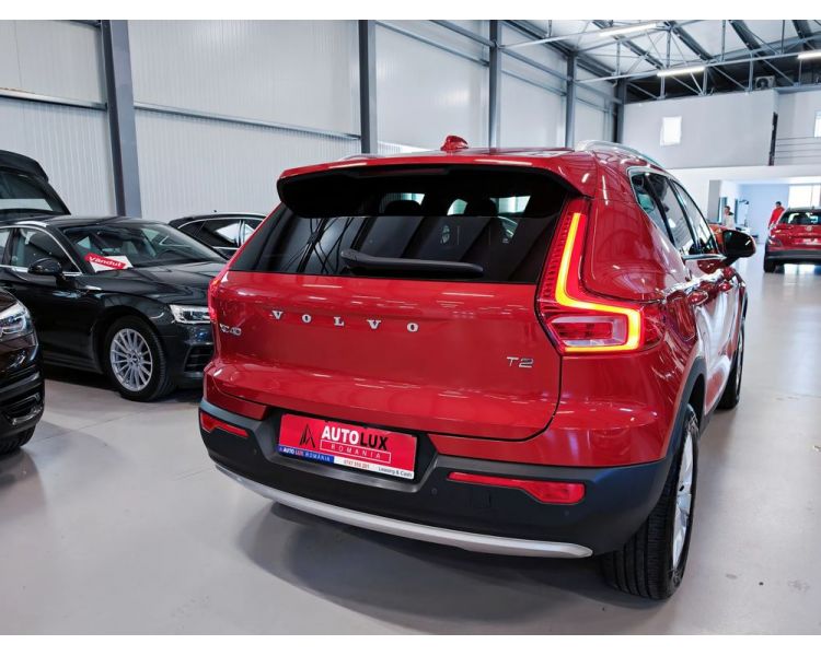 Volvo XC 40 T2 Momentum Pro