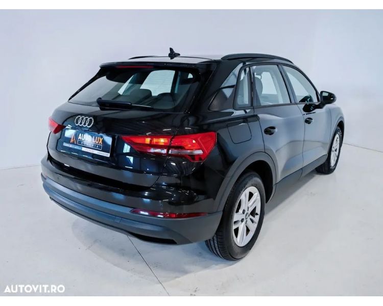 Audi Q3 2.0 35 TDI S tronic Automat