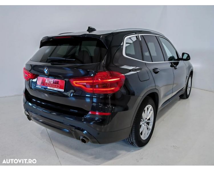 BMW X3 sDrive18d AT MHEV