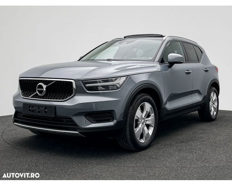 Volvo XC 40 T3 AT8 Momentum Benzina