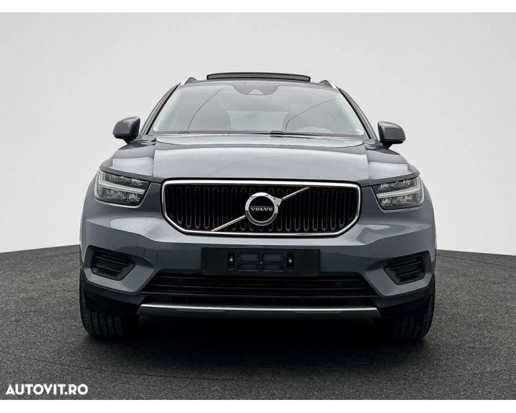 Volvo XC 40 T3 AT8 Momentum Benzina