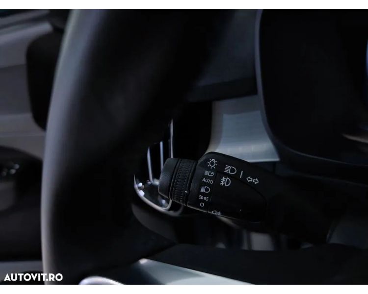 Volvo XC40 1.5 T5 Plug in Hybrid 262Hp KeylessGo Camera