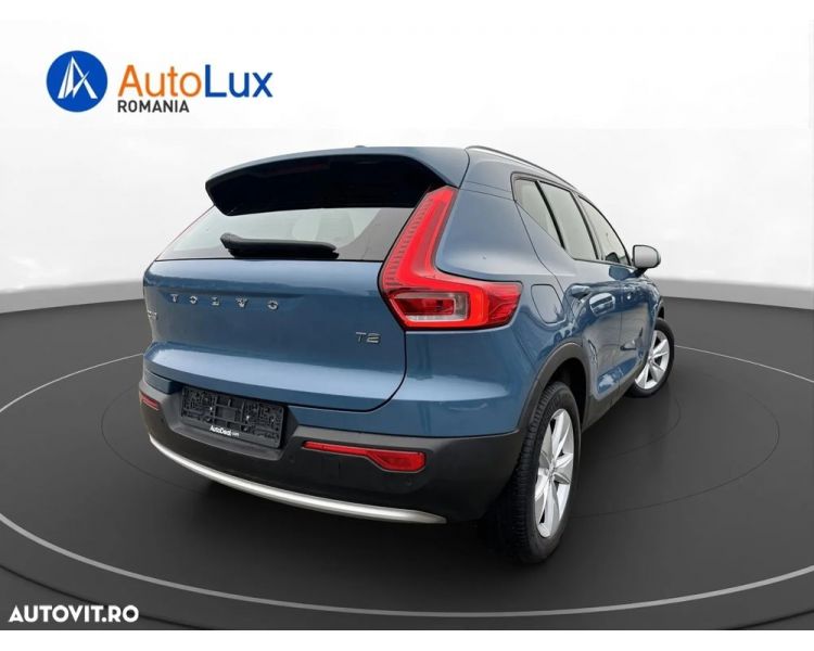 Volvo XC 40 T2 AT8 Momentum New Model