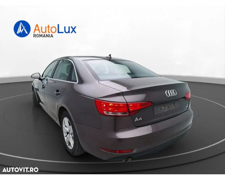 Audi A4 2.0 TDI ultra S tronic Sedan