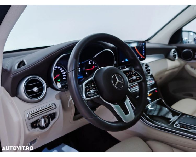 Mercedes-Benz GLC 300 de 4Matic 9G-TRONIC Plug In Hybrid 306 HP