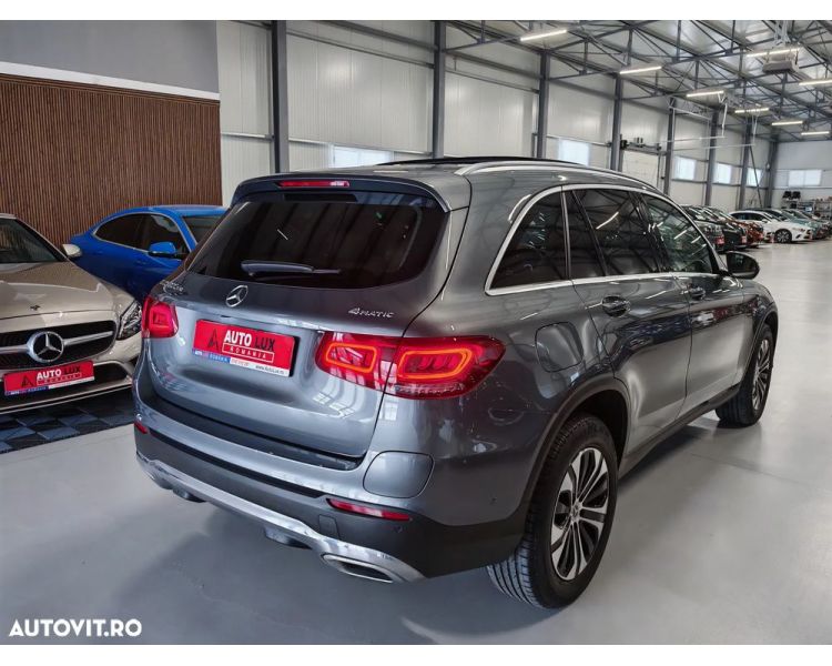 Mercedes-Benz GLC 300 de 4Matic 9G-TRONIC Plug In Hybrid/ Beige